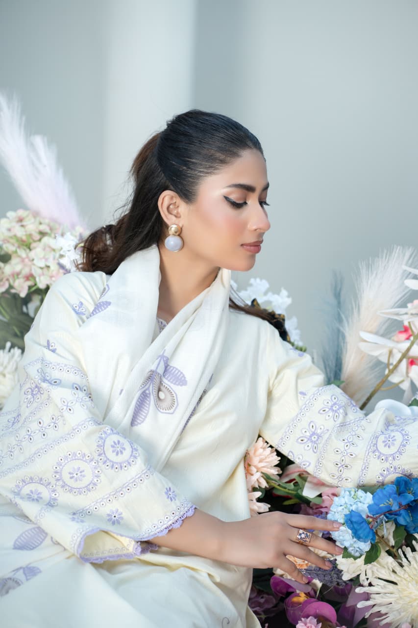 Elegance in Bloom – Cream &amp; Lavender Embroidered Lawn Suit (3-Piece)
